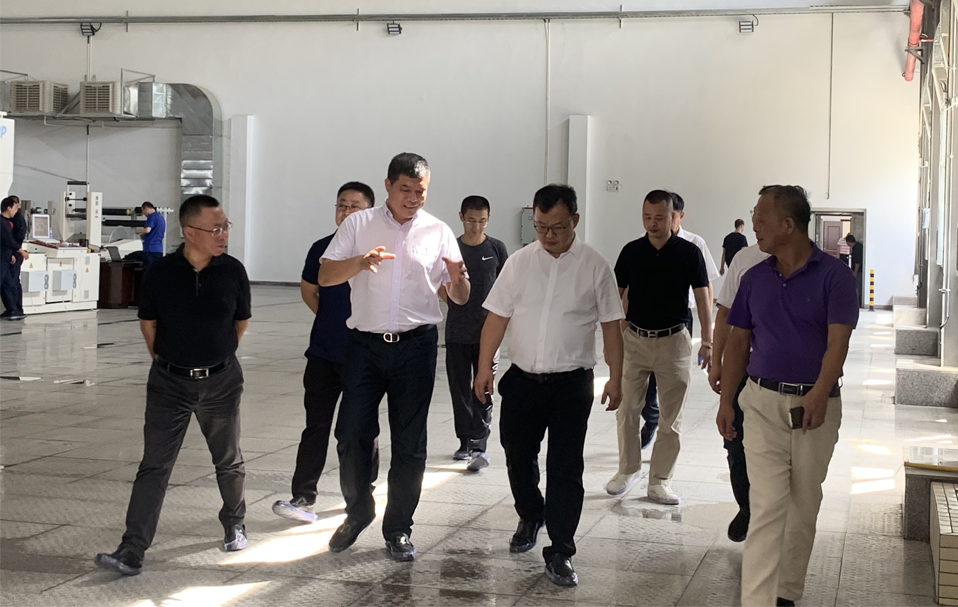福清市代市长张新怿一行领导 莅临南宫ng28相信品牌力量新材料科技工业园参观调研